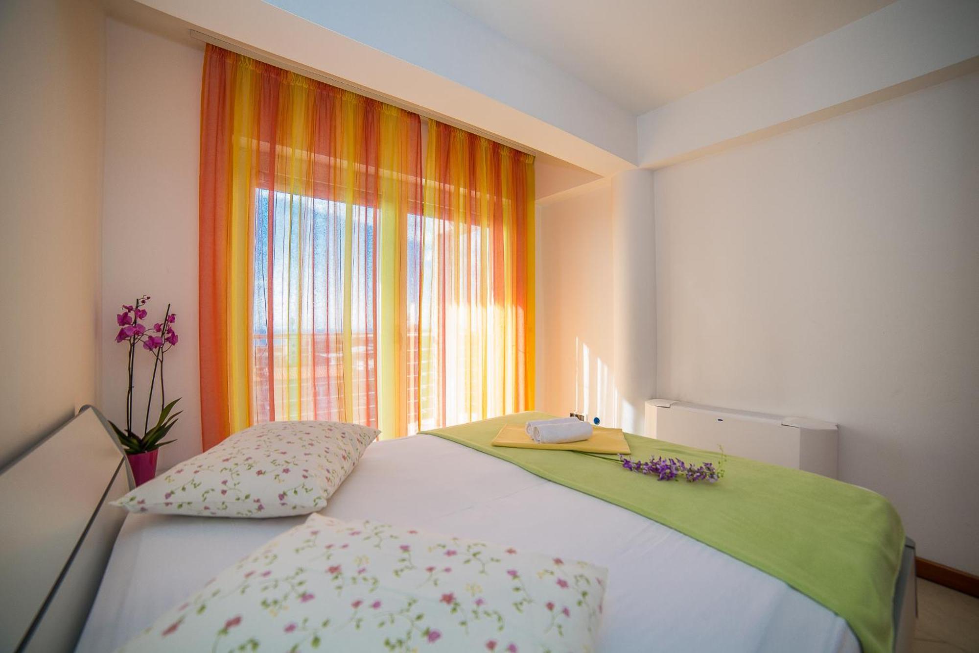 Apartments Milan Makarska Værelse billede