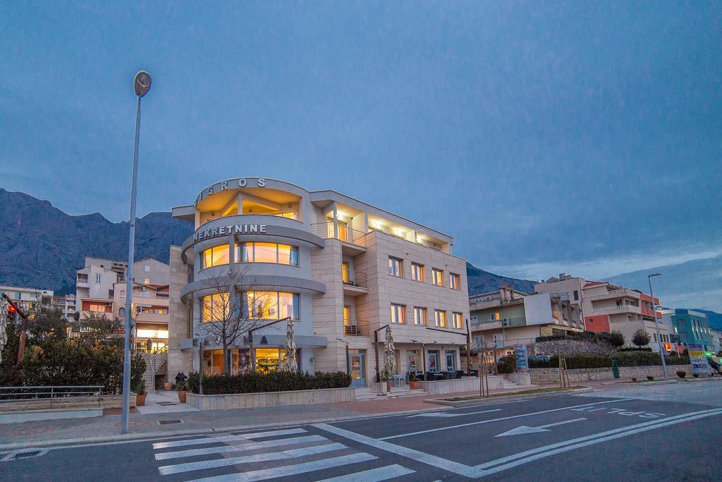 Apartments Milan Makarska Eksteriør billede